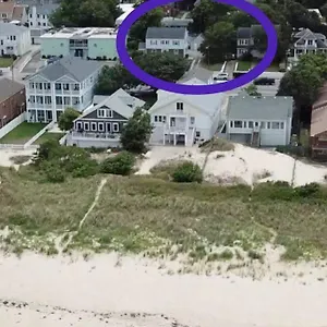 https://sunny-cottage-at-ocean-view-beach-norfolk.hotels-in-virginia-beach.com